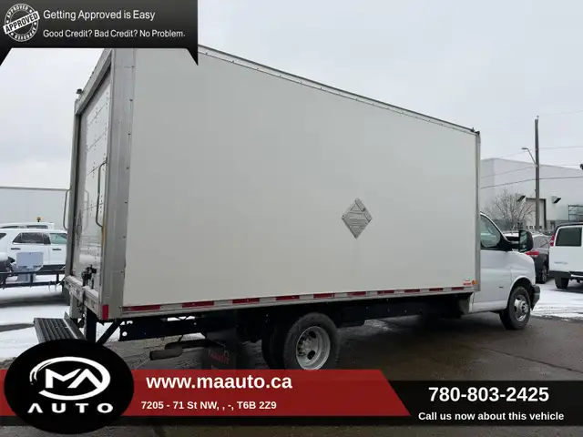 2019 Chevrolet Express Cutaway 3500 16 Feet Cube van - Comes wit - Photo 4