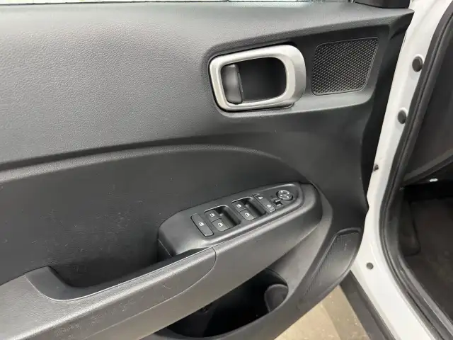 Hyundai Venue Essential A/c Caméra 2021 à vendre - Photo 13