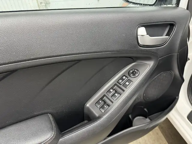 KIA Forte5 LX  2018 à vendre - Photo 16