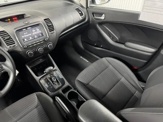 KIA Forte5 LX  2018 à vendre - Photo 21