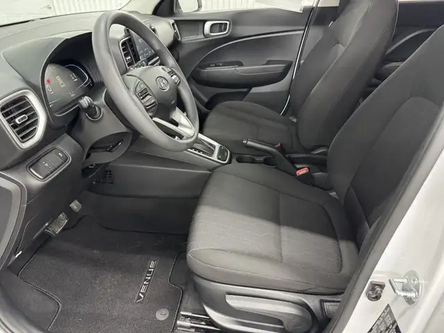 Hyundai Venue Essential 2023 à vendre - Photo 14