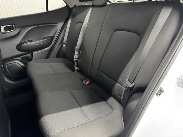 Hyundai Venue Essential 2023 à vendre - Photo 18