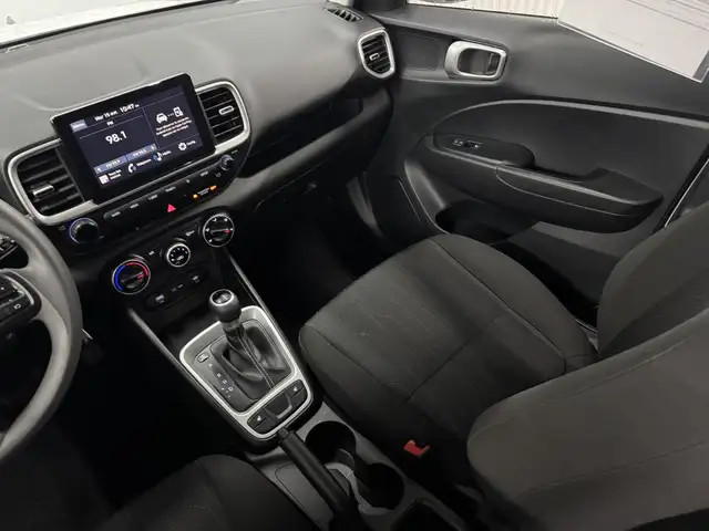 Hyundai Venue Essential 2023 à vendre - Photo 21