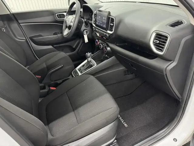 Hyundai Venue Essential 2023 à vendre - Photo 23