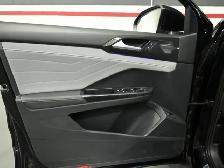 2024 Volkswagen Taos Highline No Accident Leather Panoroof BEATS - Photo 11