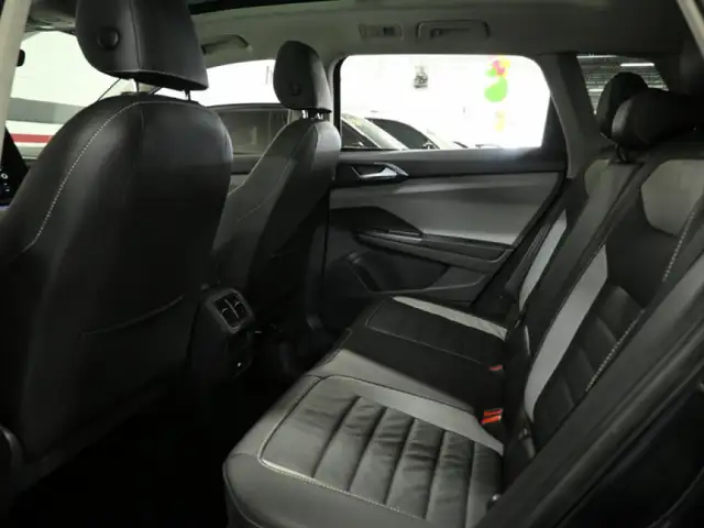 2024 Volkswagen Taos Highline No Accident Leather Panoroof BEATS - Photo 26