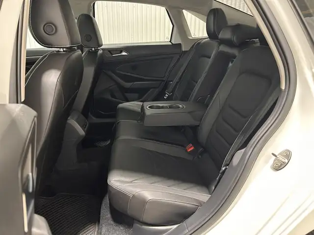 Volkswagen Jetta Highline avec boîte automatique 2022 à vendre - Photo 17