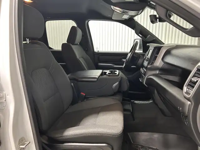 RAM 1500 Tradesman Quad Cab 4x4 caisse de 6 pi 4 po 2024 à vendr - Photo 18