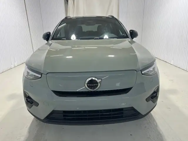 Volvo XC40 Plus Twin Awd 2023 à vendre - Photo 2