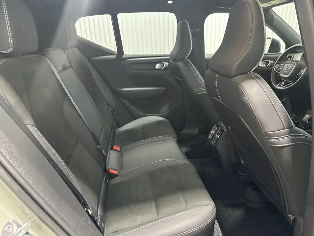 Volvo XC40 Plus Twin Awd 2023 à vendre - Photo 17