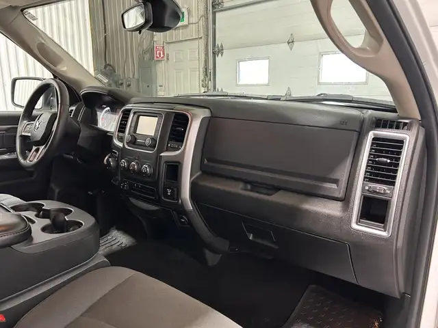 RAM 1500 Classic SLT cabine d'équipe 4x4 caisse de 5 pi 7 po 202 - Photo 19
