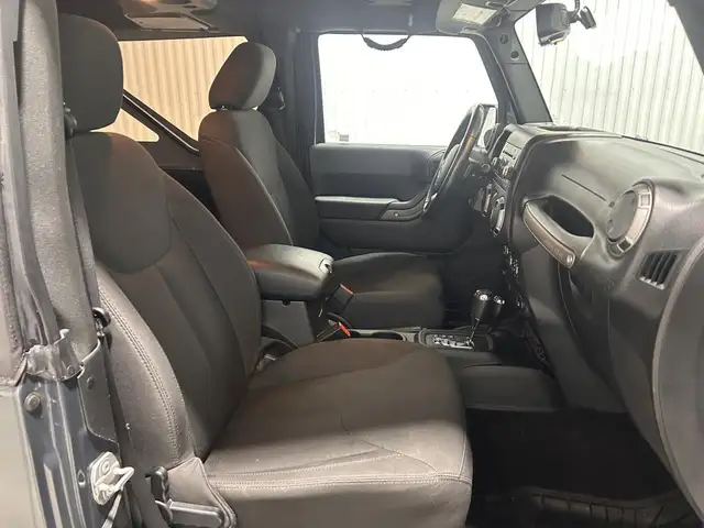 Jeep Wrangler Willys Wheeler 2 portes 4RM 2017 à vendre - Photo 17