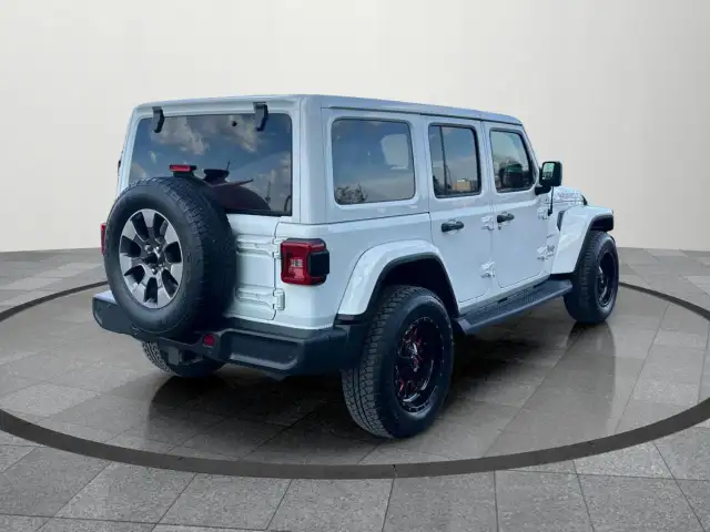 2018 Jeep Wrangler Unlimited Sahara Sahara| Low Kilometres|On... - Photo 6