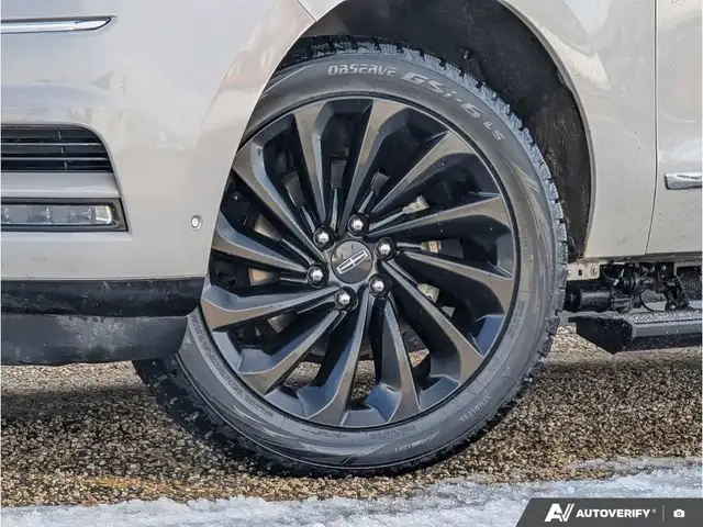 2021 Lincoln Navigator L - Photo 9