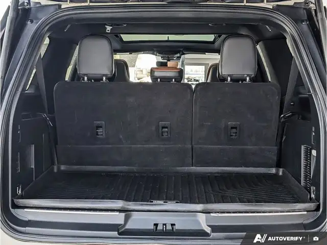 2021 Lincoln Navigator L - Photo 10