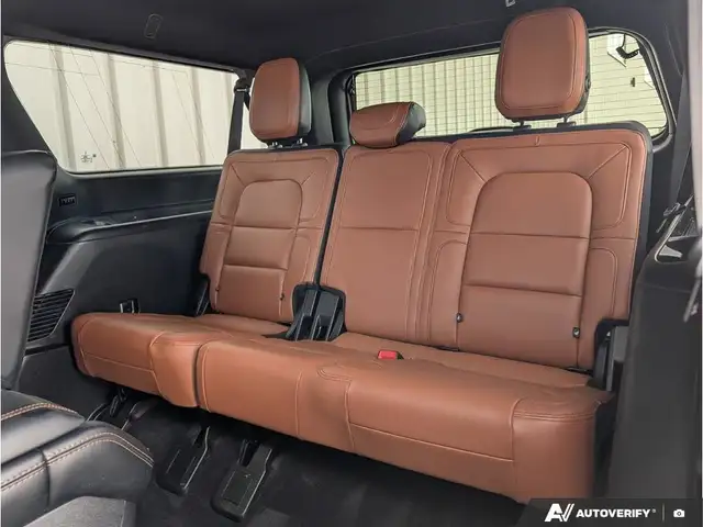 2021 Lincoln Navigator L - Photo 14