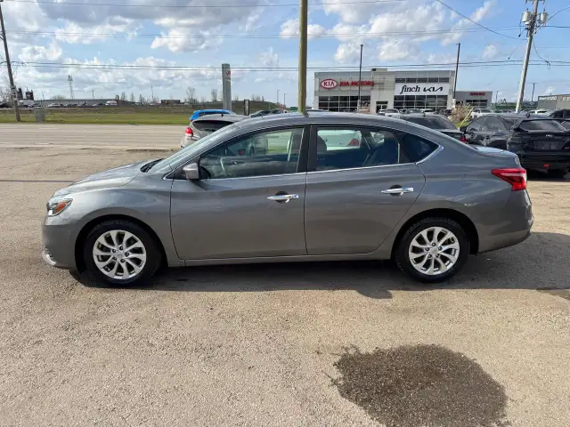 2017 Nissan Sentra SV, SEDAN, AUTO, 4 CYL, ONLY 87,000KMS, CERTI - Photo 2