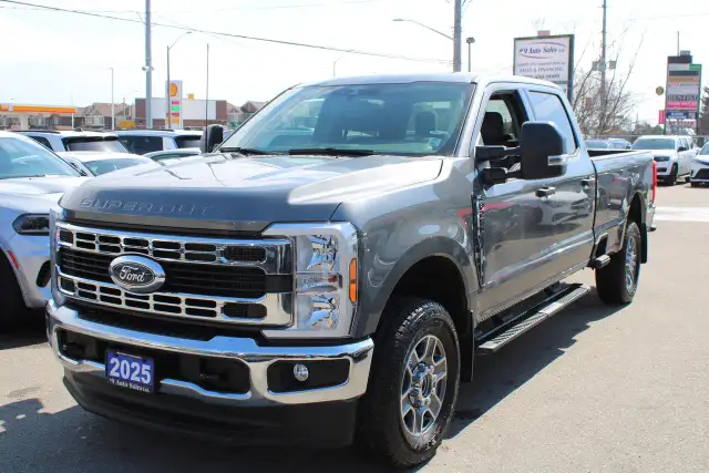 2025 Ford SUPER DUTY F-250 SRW XLT - Photo 3