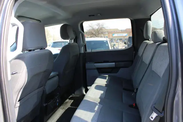 2025 Ford SUPER DUTY F-250 SRW XLT - Photo 7