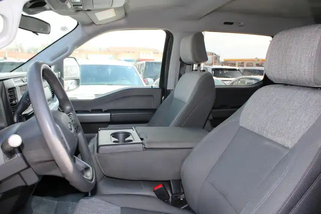 2025 Ford SUPER DUTY F-250 SRW XLT - Photo 9