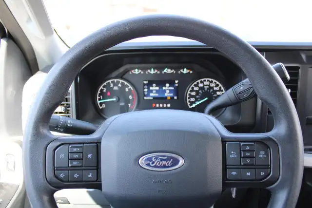 2025 Ford SUPER DUTY F-250 SRW XLT - Photo 10