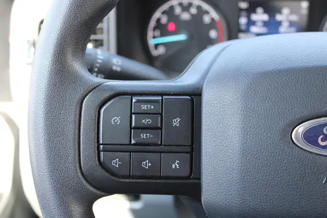 2025 Ford SUPER DUTY F-250 SRW XLT - Photo 12