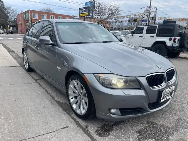 2011 BMW 328 i xDrive - Photo 3