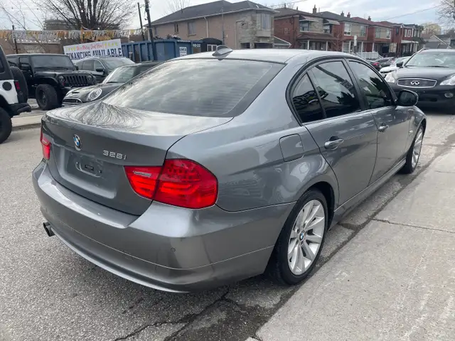 2011 BMW 328 i xDrive - Photo 5