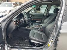 2011 BMW 328 i xDrive - Photo 9