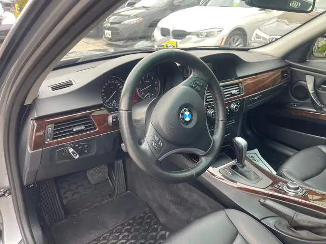 2011 BMW 328 i xDrive - Photo 10