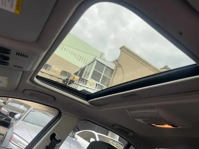 2011 BMW 328 i xDrive - Photo 11