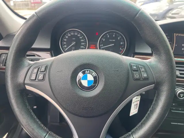 2011 BMW 328 i xDrive - Photo 12