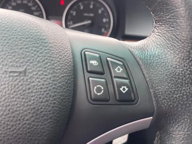 2011 BMW 328 i xDrive - Photo 15