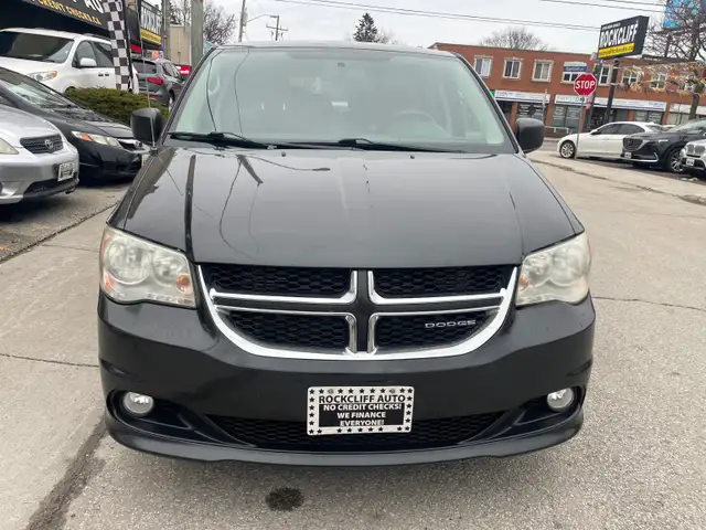 2012 Dodge Grand Caravan SE/SXT - Photo 2