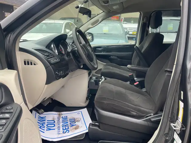 2012 Dodge Grand Caravan SE/SXT - Photo 11