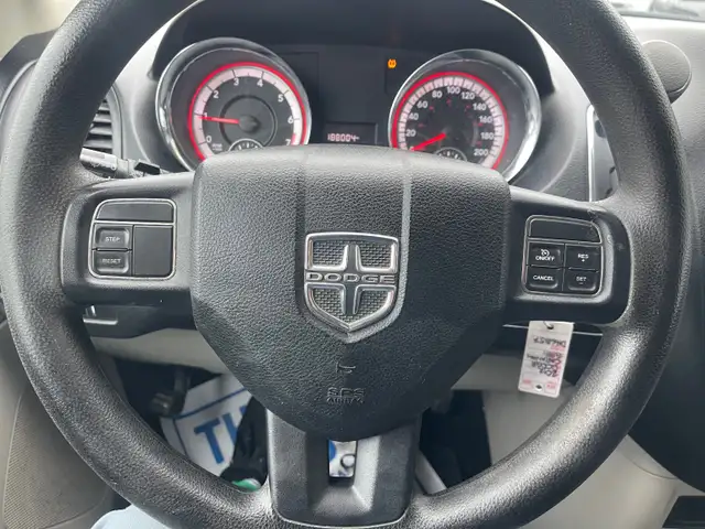 2012 Dodge Grand Caravan SE/SXT - Photo 13