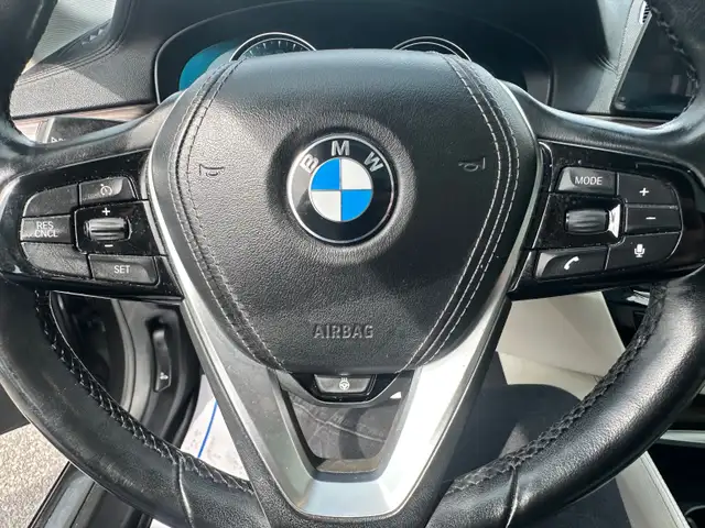 2017 BMW 530 i xDrive - Photo 14