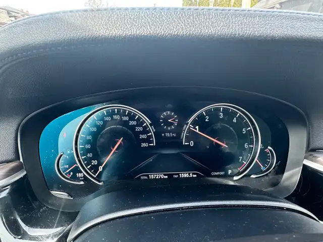 2017 BMW 530 i xDrive - Photo 15