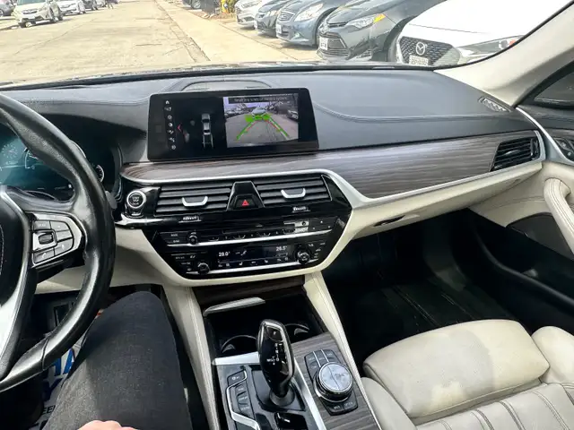 2017 BMW 530 i xDrive - Photo 17