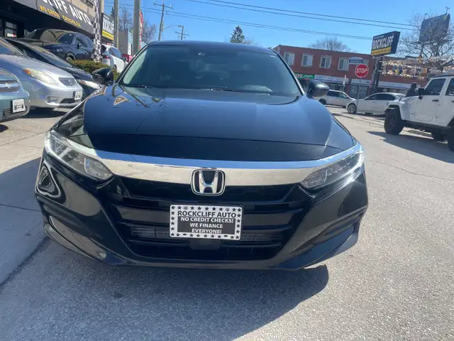 2018 Honda Accord LX - Photo 2