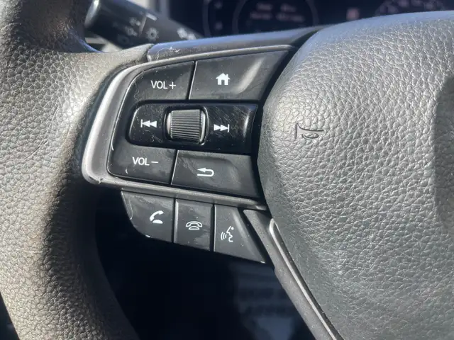 2018 Honda Accord LX - Photo 13
