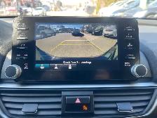 2018 Honda Accord LX - Photo 16