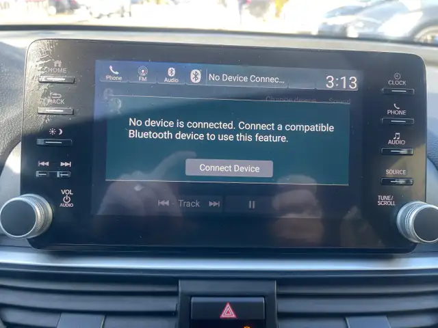 2018 Honda Accord LX - Photo 17