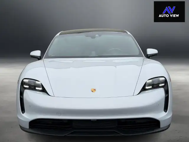 2021 Porsche Taycan Base PREMIUM PACKAGE - Photo 3