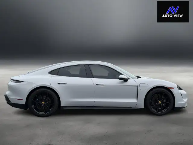 2021 Porsche Taycan Base PREMIUM PACKAGE - Photo 5