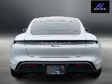 2021 Porsche Taycan Base PREMIUM PACKAGE - Photo 7