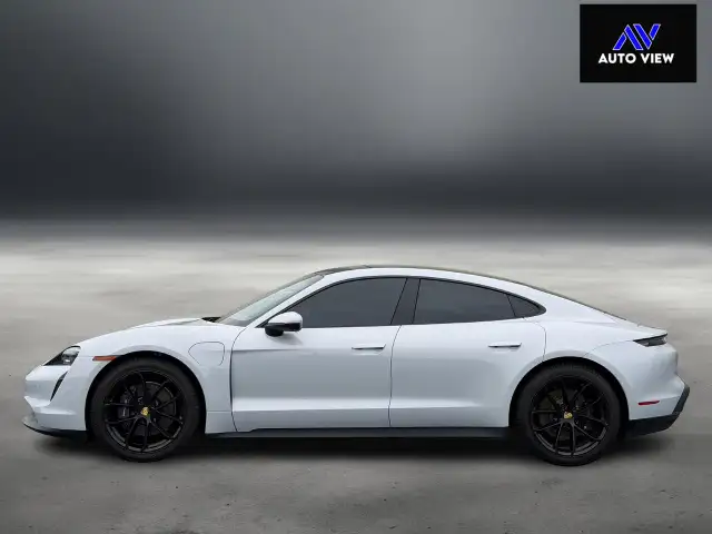 2021 Porsche Taycan Base PREMIUM PACKAGE - Photo 9