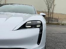 2021 Porsche Taycan Base PREMIUM PACKAGE - Photo 12