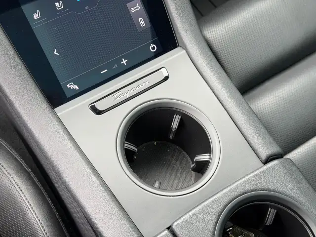 2021 Porsche Taycan Base PREMIUM PACKAGE - Photo 27