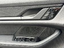 2021 Porsche Taycan Base PREMIUM PACKAGE - Photo 28